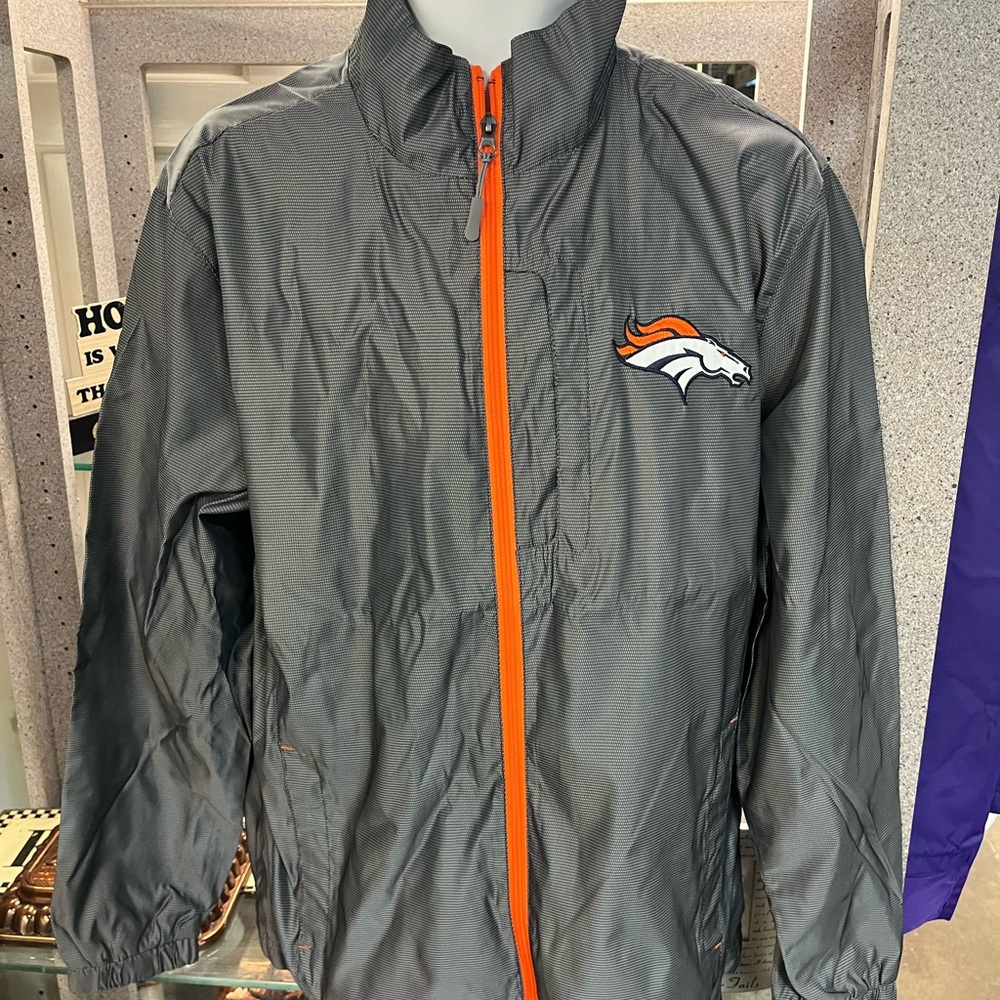 NEW WITH TAGS MENS DENVER BRONCOS JACKET